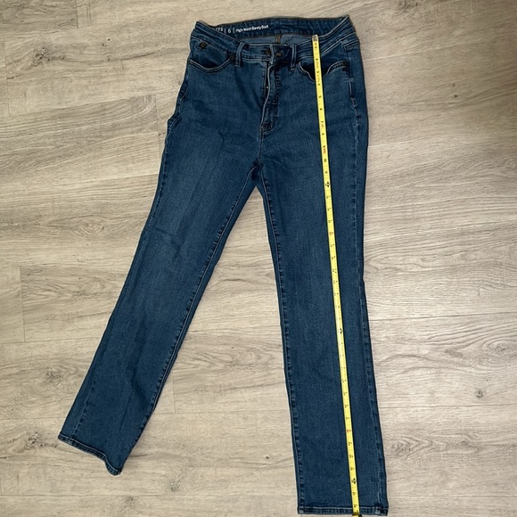 Talbots ‘FLAWLESS’ High-waist Barely Boot Size 6 Blue Jeans - Picture 2 of 6